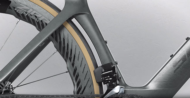 foil-rc-frame3.jpg (45 KB)