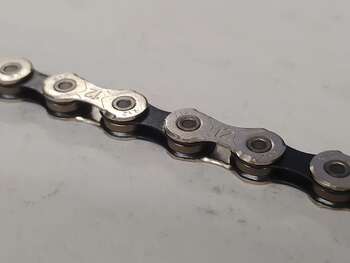 KMC X12 NPBK 116 BAKLA 12 VİTES CL552 KUTUSUZ ZİNCİR - 2