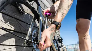 MUC-OFF AIRMACH KARBON EL POMPASI - 5